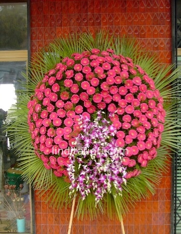 Corona funebre  tonalità gialla.