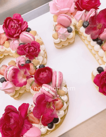 torta da abbinare a fiori o piante